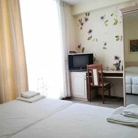 Two Bedroom With Kitchen Apartment *
