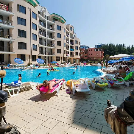 Two Bedroom With Kitchen Apartment *